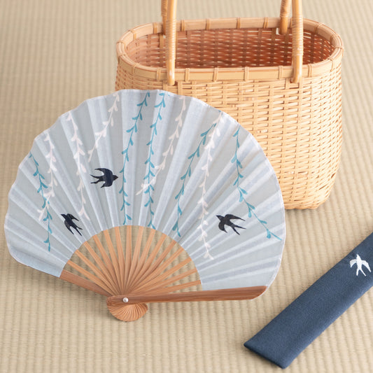 Mangetsu Sensu Set Swallows Flying in Willows