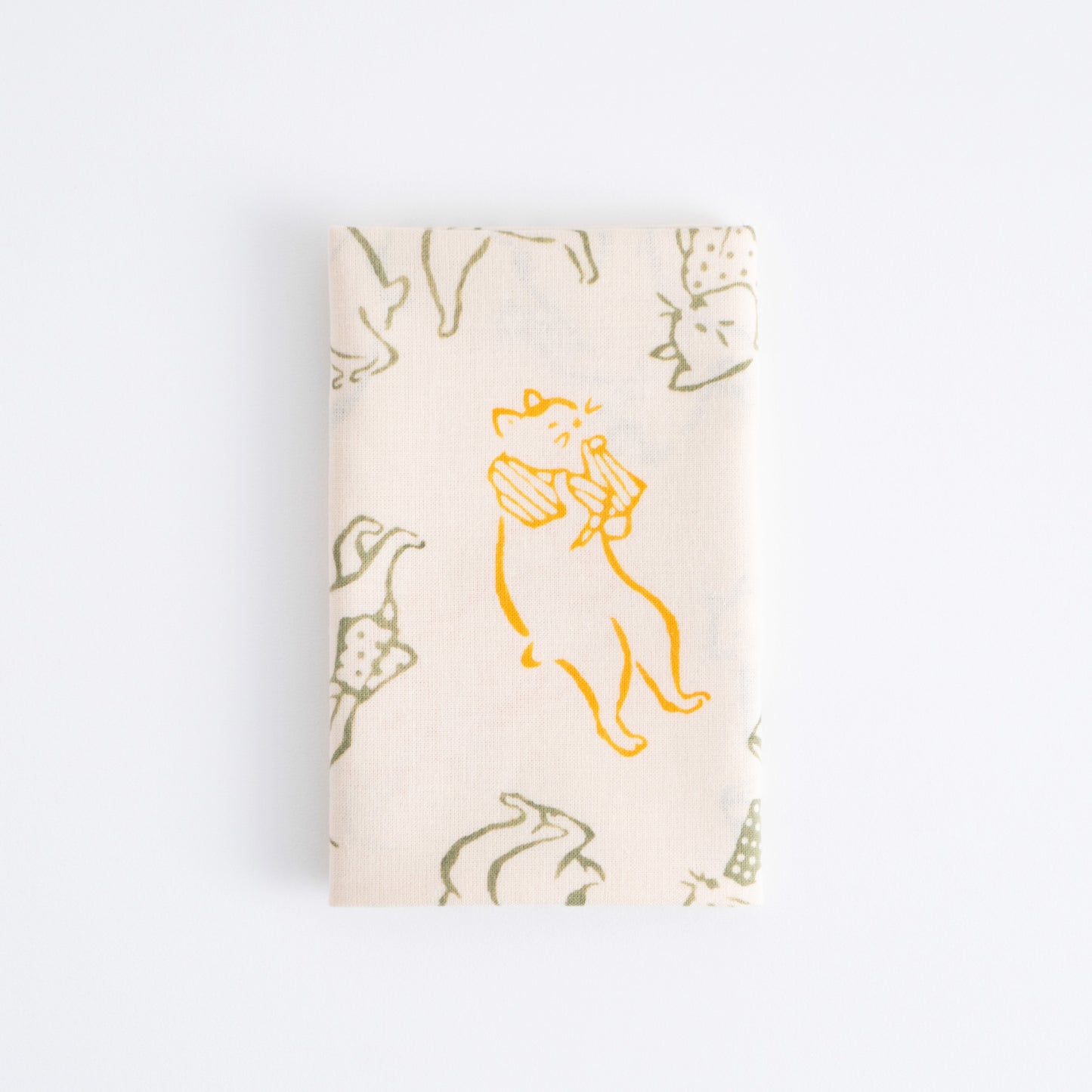 Cats go to the bath sweet osmanthus