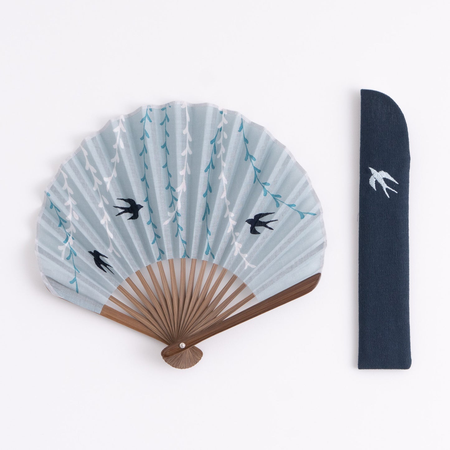 Mangetsu Sensu Set Swallows Flying in Willows