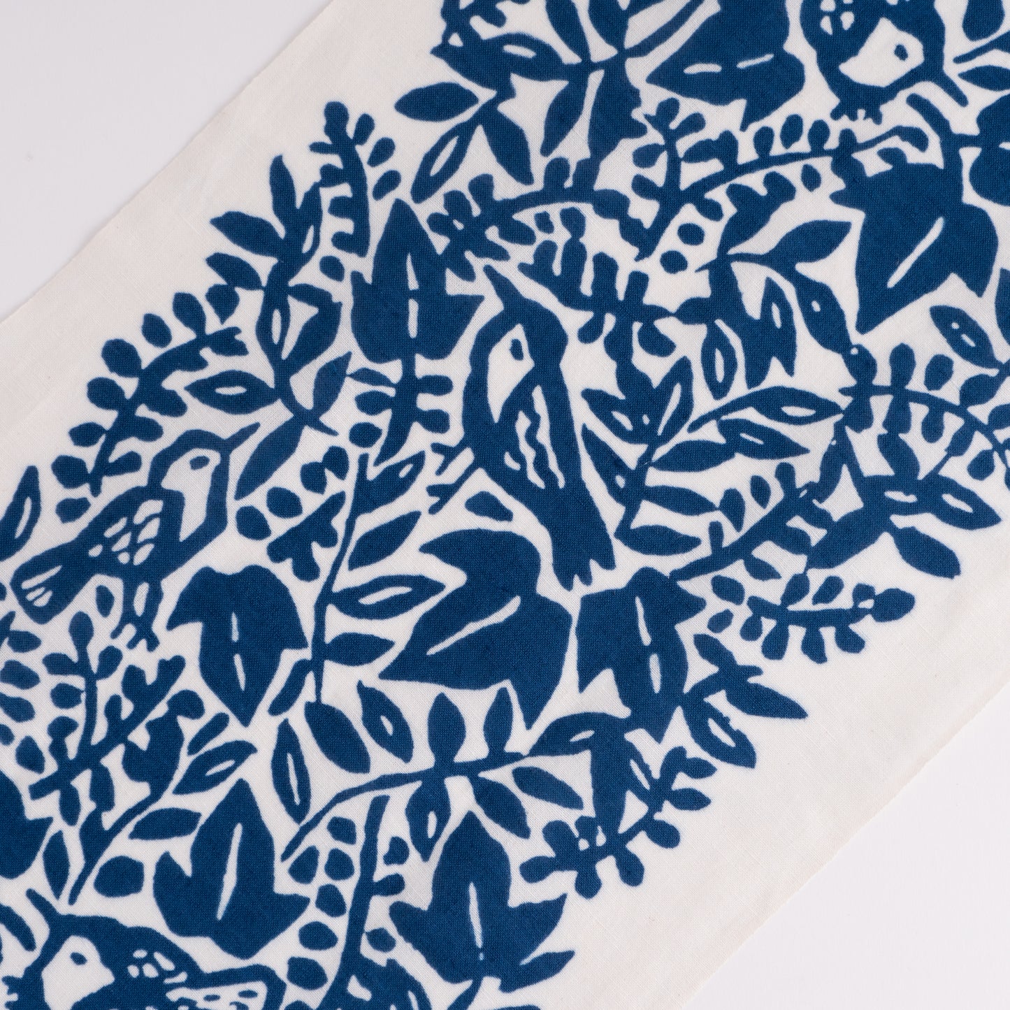 Arabesque Brue Tori-Karakusa