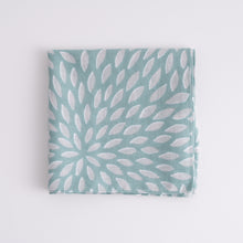 Load image into Gallery viewer, Cotton Wrapping Cloth (FUROSHIKI) FUWARI Large KIKU Chrysanthemum
