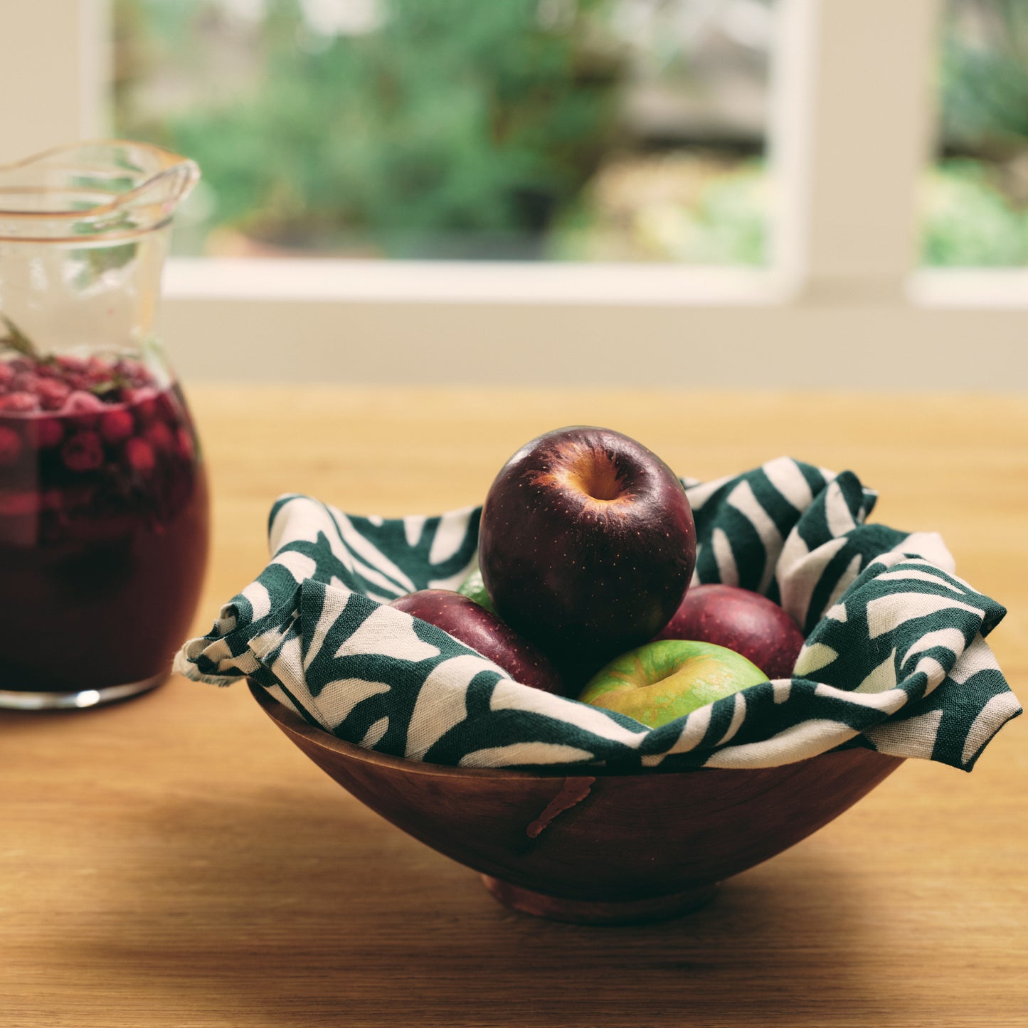 Apples Dark Green Ringo-No-Ki