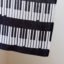 Load image into Gallery viewer, Piano
