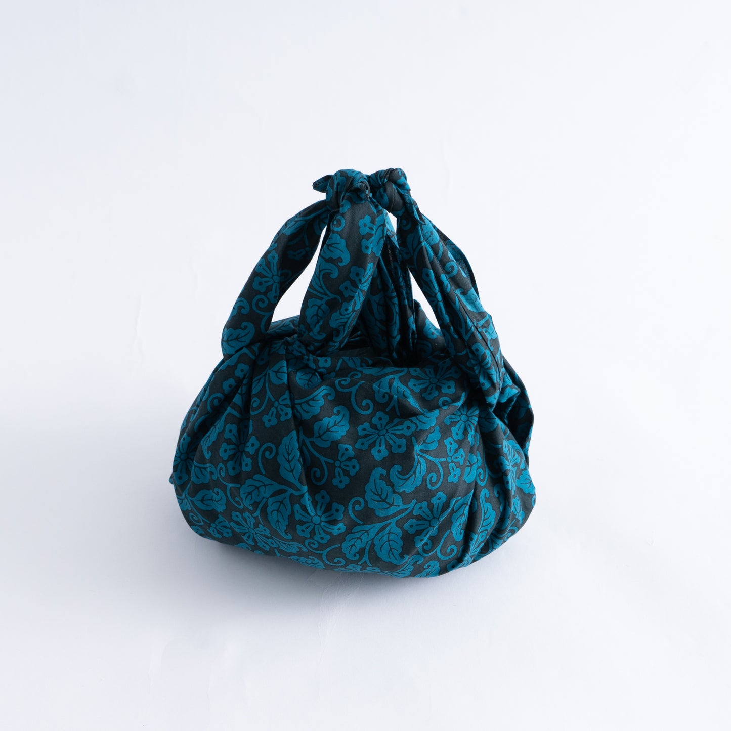 FUROSHIKI (Cotton Wrapping Cloth) Classic Pattern CHOHJI-KARAKUSA Arabesque